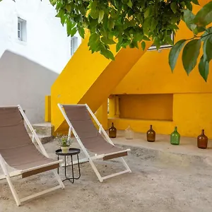Appartement Bright & Spacious With Orange Tree Patio, By Timecooler, Lisboa